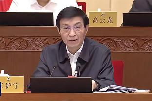 西媒：库巴西在巴萨首发后莱万曾询问他的年龄，得知后不敢相信